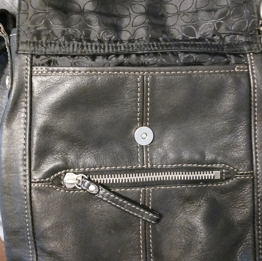 Fossil Purse With Wallet & Collectable Tin Case I… - image 4